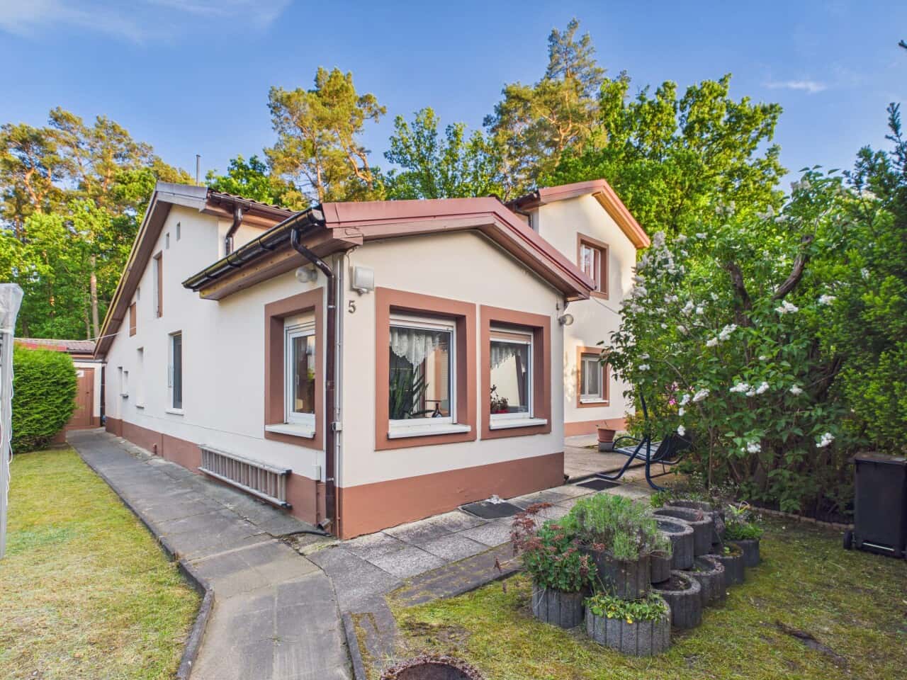 Waldidyll mit Potenzial: Wecken Sie dieses charmante Einfamilienhaus aus dem Dornröschenschlaf!