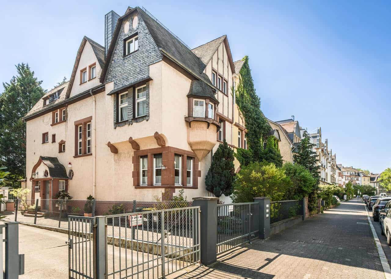 Repräsentative Gründerzeitvilla von 1906 | Denkmalensemble | Frankfurt-Sachsenhausen