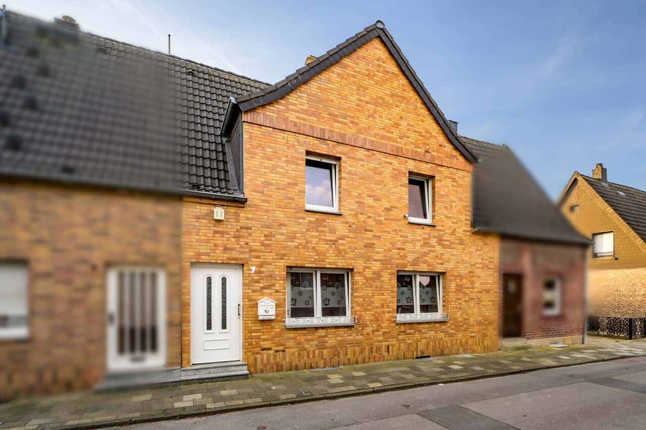 C21 – Reihenmittelhaus in zentraler und ruhiger Lage von Baesweiler!