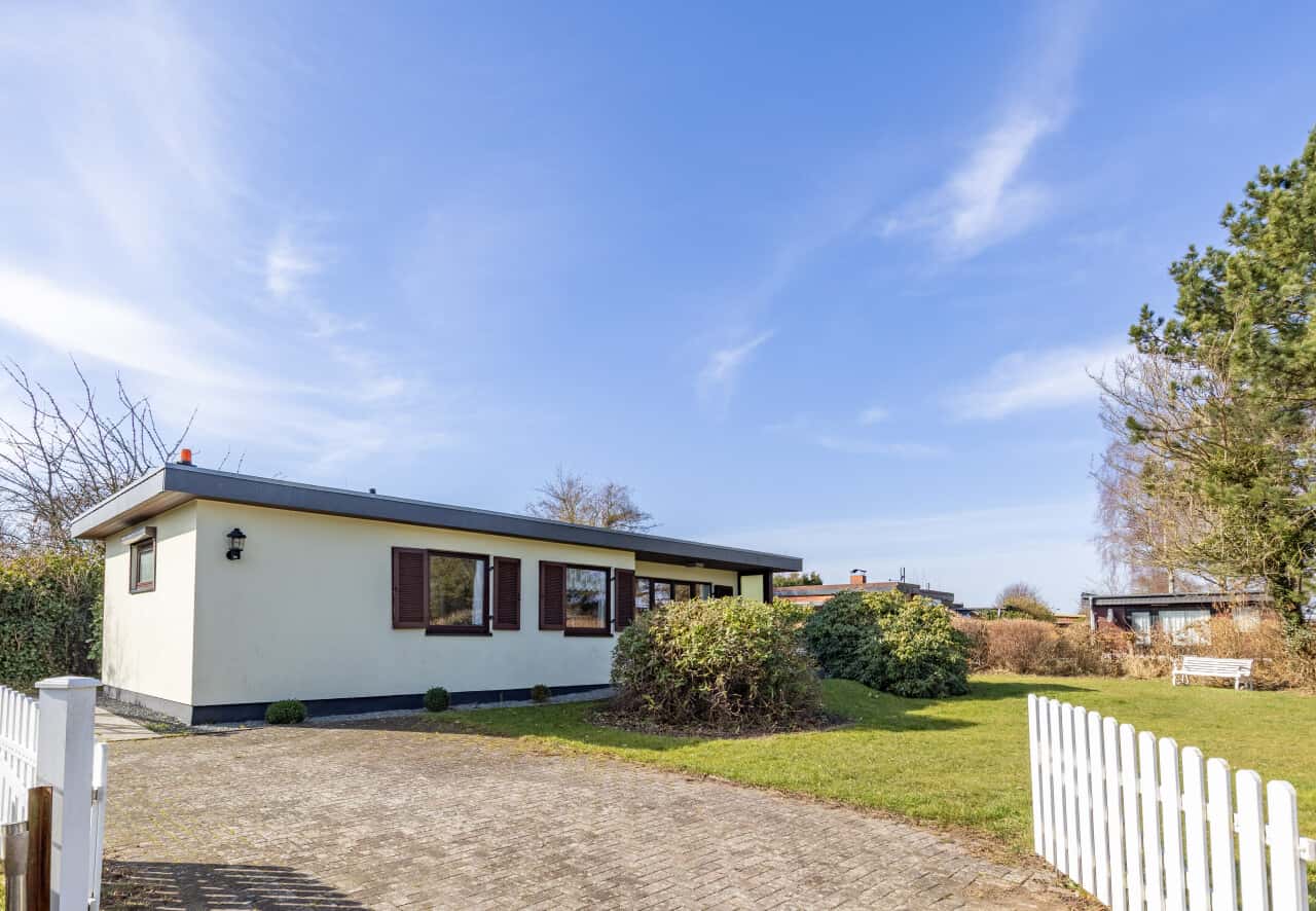 Sonne, Strand, Seeluft – Wochenendhaus in Ostseenähe