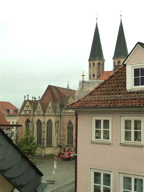 Schmuckes 4 - Familienhaus mit Gewerbe  im EG in bester Lage