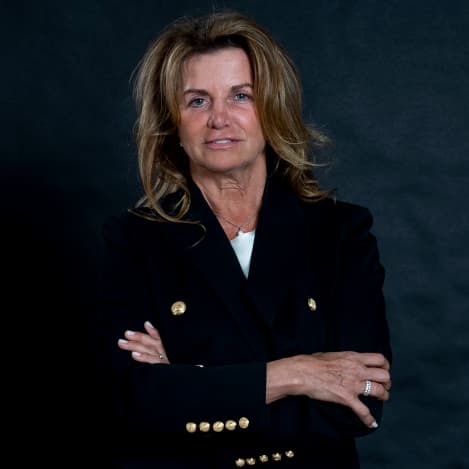 Frau Elvira Kumpf
